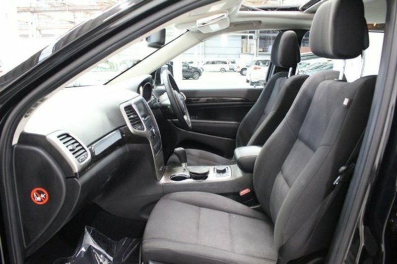 2012 JEEP GRAND CHEROKEE LAREDO (4x4) WK