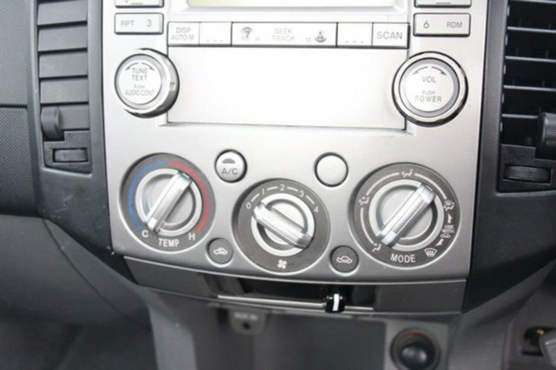 2011 MAZDA BT-50 BOSS B2500 DX 09 UPGRADE