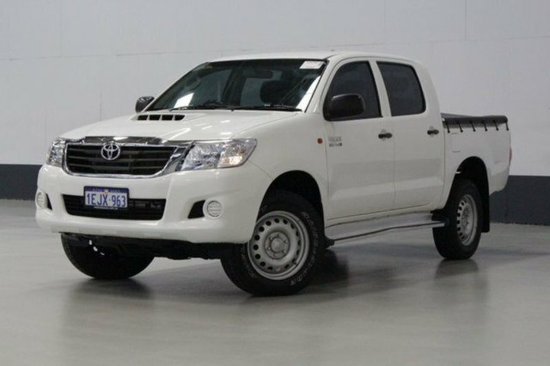 2014 TOYOTA HILUX SR (4x4) KUN26R MY14
