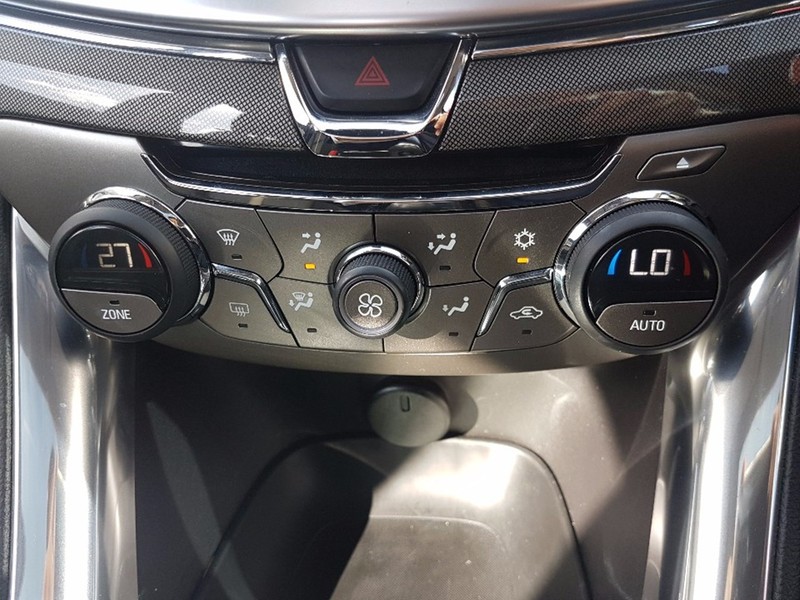 2014 HOLDEN CALAIS V VF
