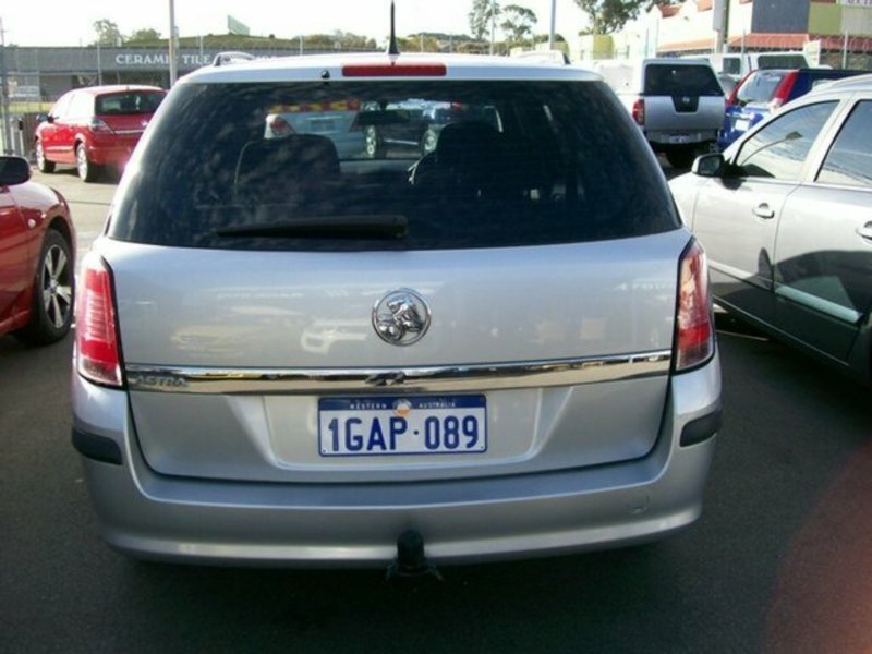 2005 HOLDEN ASTRA AH AUTO