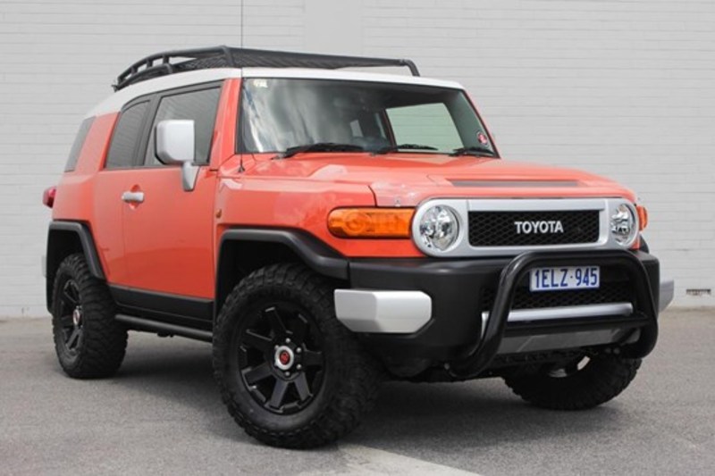 2013 TOYOTA FJ CRUISER GSJ15R