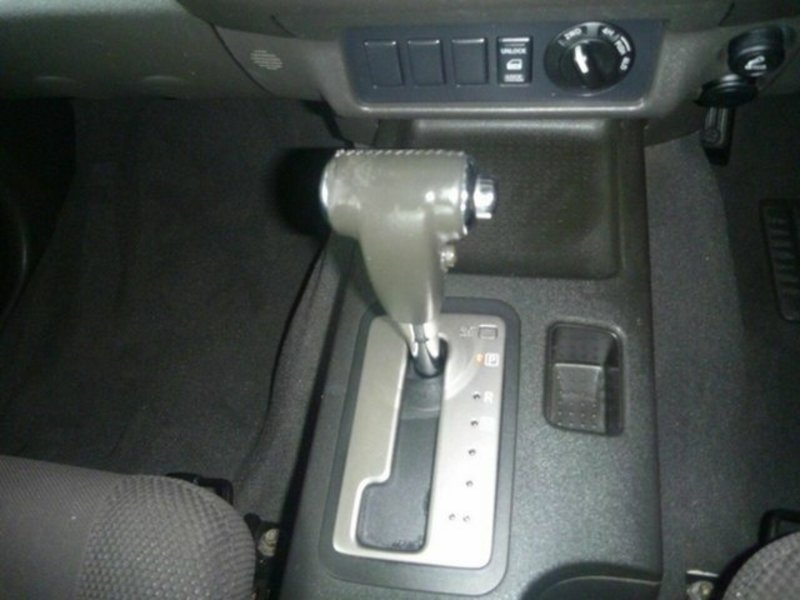 2007 NISSAN NAVARA ST-X (4x4) D40