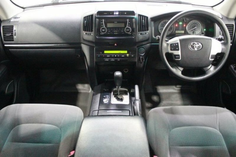 2012 TOYOTA LANDCRUISER GX (4x4) VDJ200R