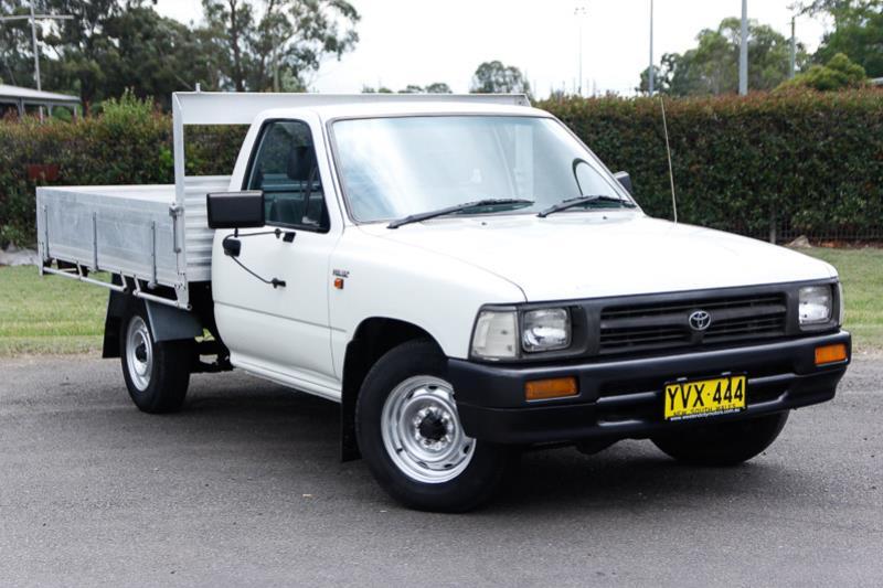 1996 TOYOTA HILUX RN85R