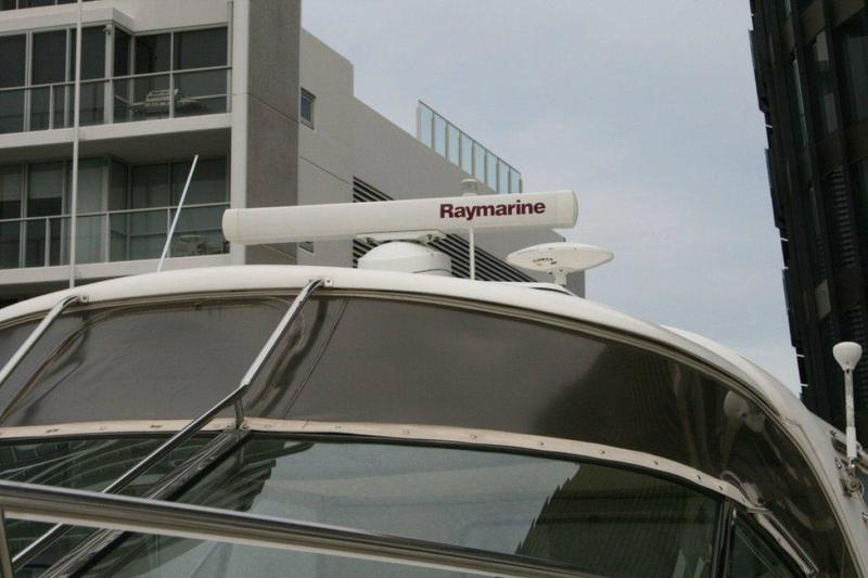 Sea Ray 410 Sundancer