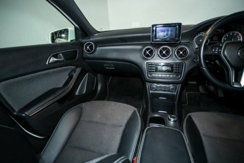 2014 MERCEDES-BENZ A180 BE 176 MY14