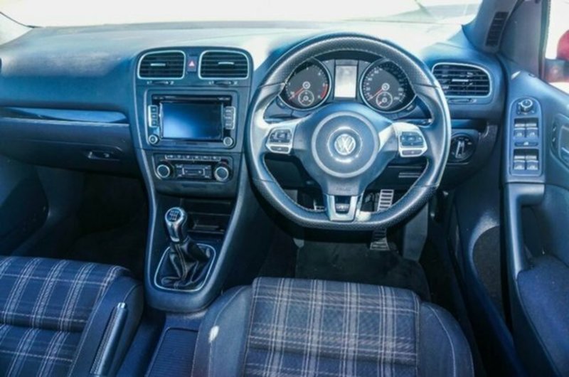 2011 VOLKSWAGEN GOLF GTD 1K MY11