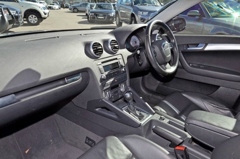 2011 AUDI A3 TDI SPORTBACK S TRONIC ATTRACTION 8P MY11