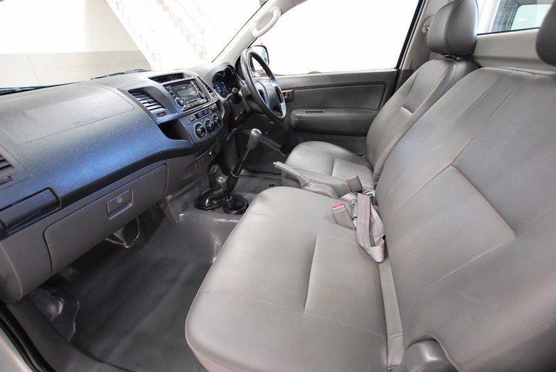 2012 TOYOTA HILUX WORKMATE KUN26R