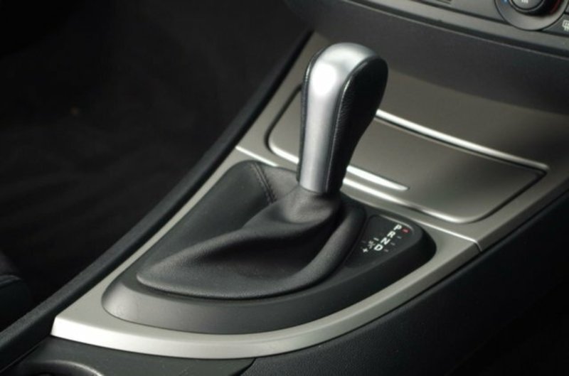 2005 BMW 120I E87