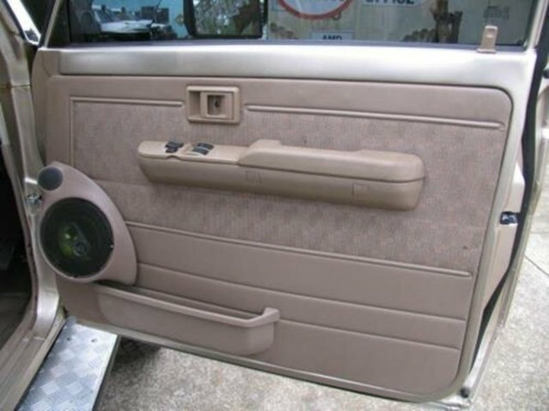 2006 TOYOTA LANDCRUISER RV (4x4) HDJ79R