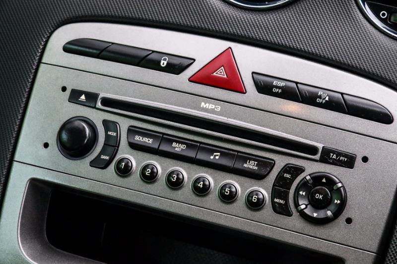 2008 PEUGEOT 308 XS HDi T7