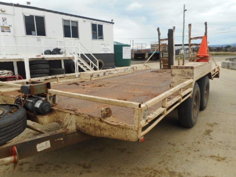 1985 Custom TagPlant(with ramps) Pig Trailer