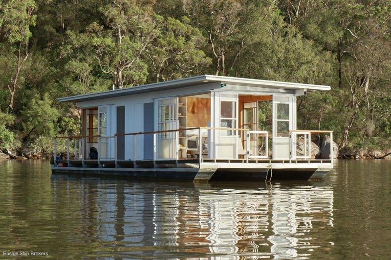 Arkiboat Houseboat