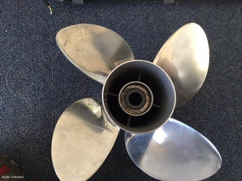 SOLAS 4 BLADE STAINLESS PROP 14 1/2 X15 PITCH 15 SPLINE