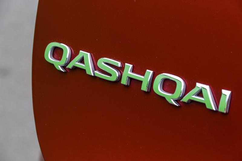 2015 NISSAN QASHQAI