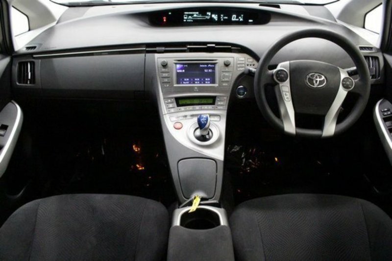 2012 TOYOTA PRIUS HYBRID ZVW30R MY12