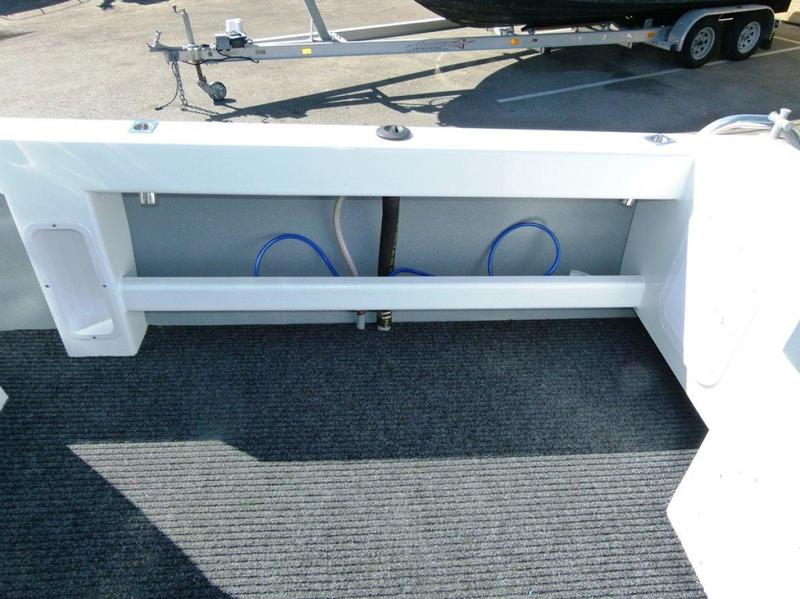 Southbound 650 FISHING DIVING OFFSHORE WALK AROUND " BRAND NEW " READY TO GO