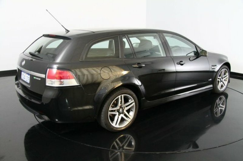 2011 HOLDEN COMMODORE SV6 Sportwagon VE II