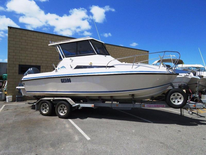 Nova 233 SPORTSCRUISER GREAT DECK, SUPER SOFT VDRY RIDE