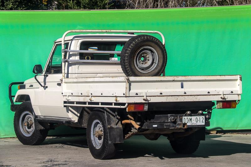 1986 TOYOTA LANDCRUISER HJ75