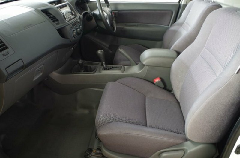 2012 TOYOTA HILUX SR (4x4) KUN26R MY12
