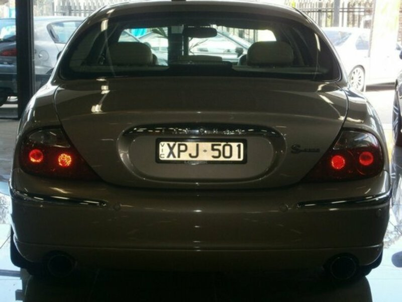 2000 JAGUAR S TYPE V8 SE