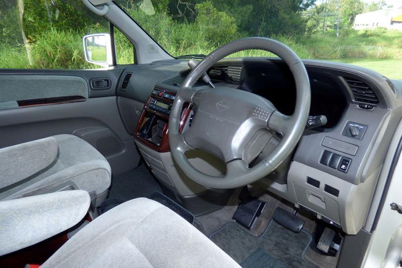 2000 NISSAN ELGRAND E50