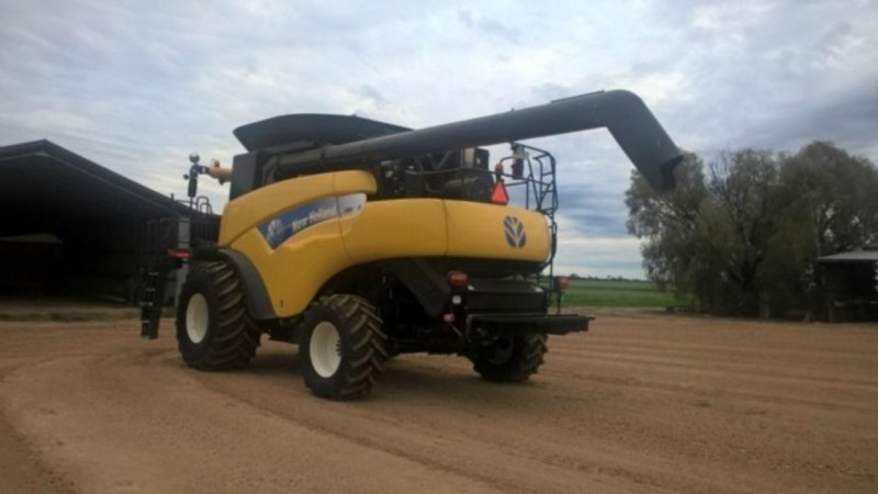 2011 NEW HOLLAND CR9080 CR9080 HarvesterHeader