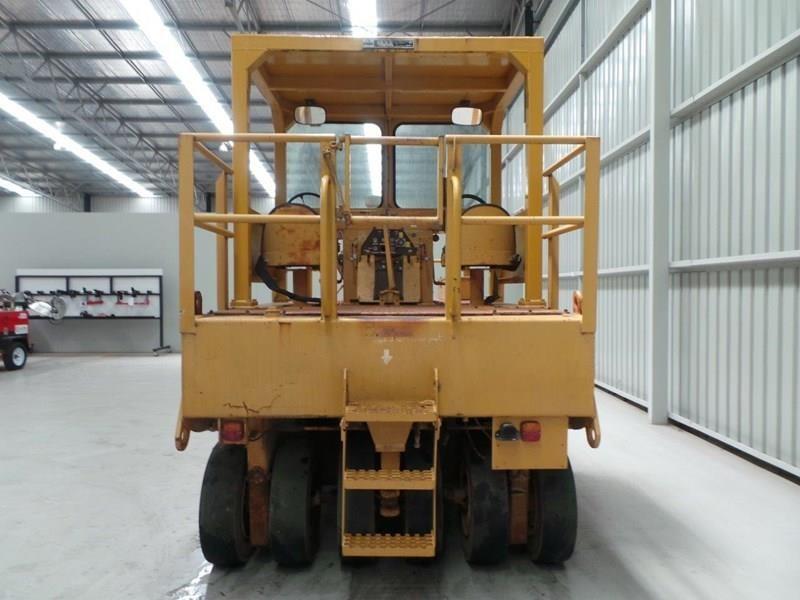 1979 MOORE SP1511 ROLLER