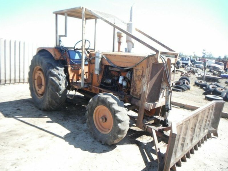 0 Tractor Chamberlain306