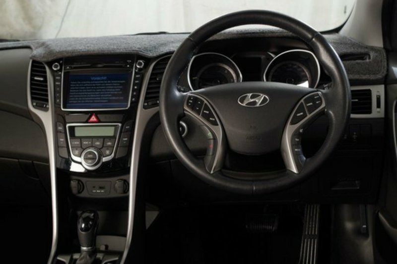 2013 HYUNDAI i30 ELITE 1.6 CRDi GD