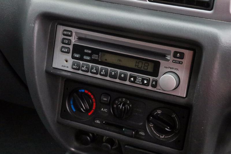 2005 FORD COURIER XLT PH (Upgrade)