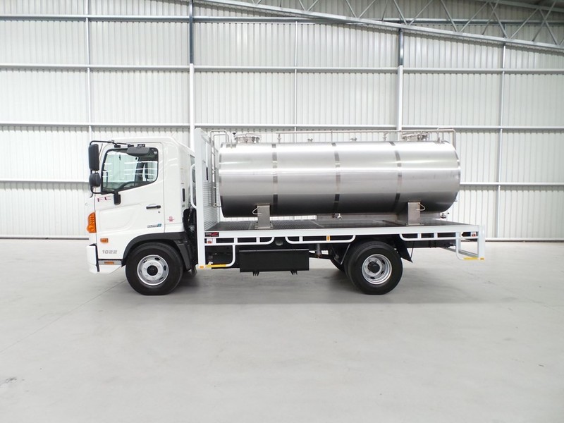 2017 HINO FC 1022-500 Series FC 1022-500 Series Truck