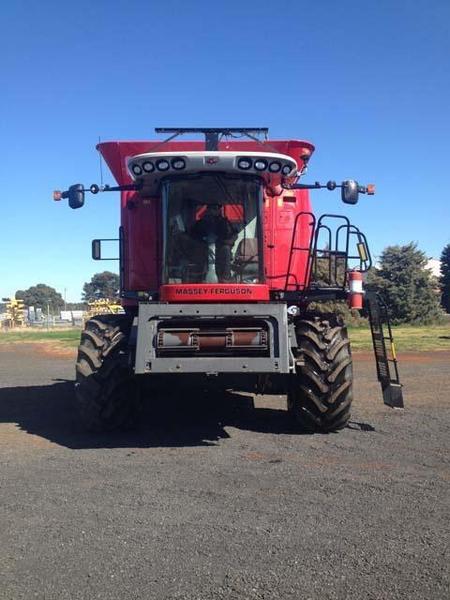 2010 MASSEY FERGUSON 9795 HEADER