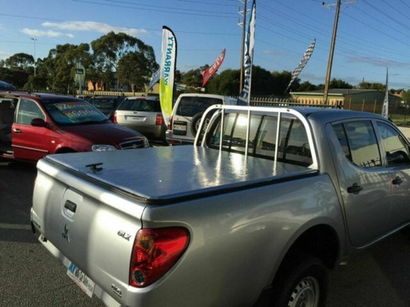2011 MITSUBISHI TRITON turbo diesel auto MN GLX
