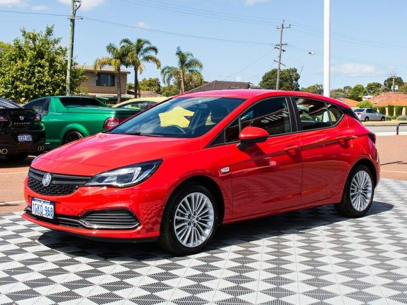 2017 HOLDEN ASTRA R BK