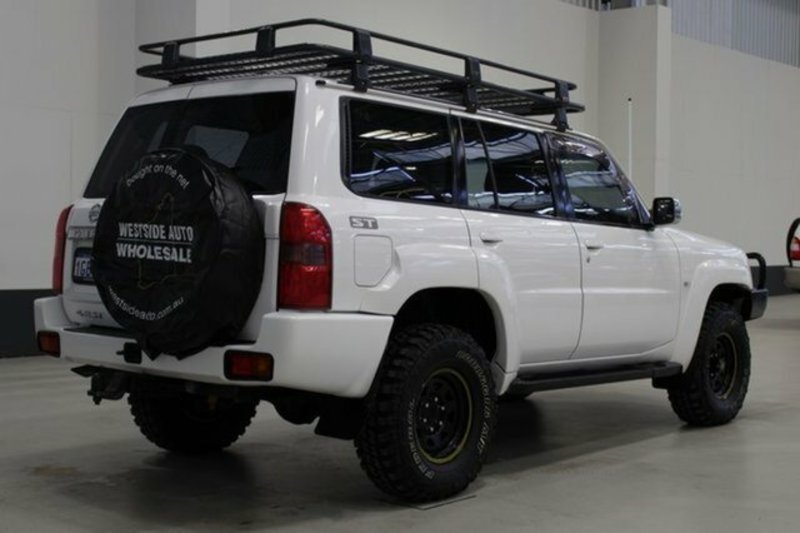 2006 NISSAN PATROL ST (4x4) GU IV