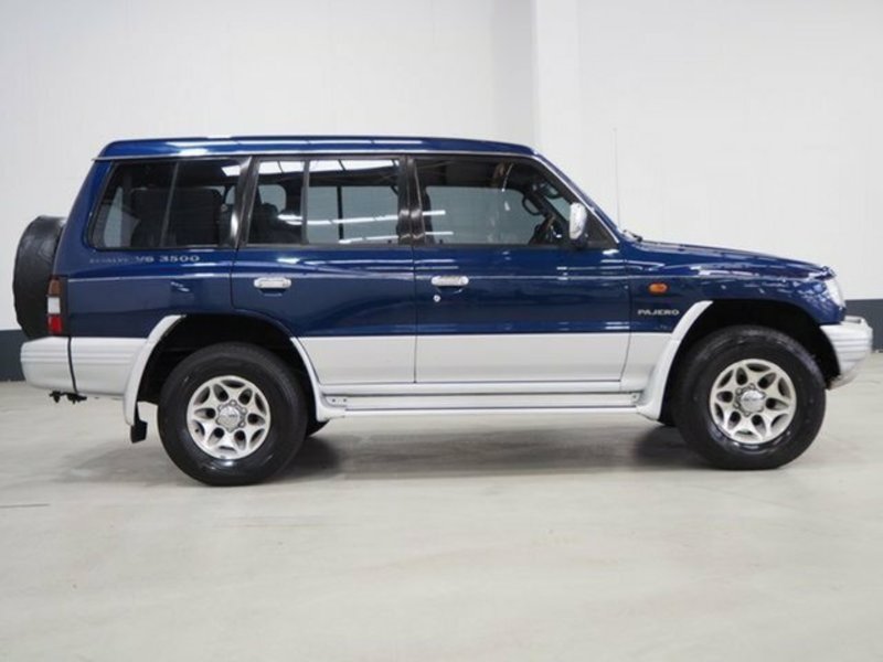 1998 MITSUBISHI PAJERO GLS LWB (4x4) NL
