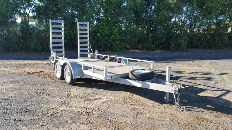 2015 Custom Tag-Plant (with ramps) Tag Trailer