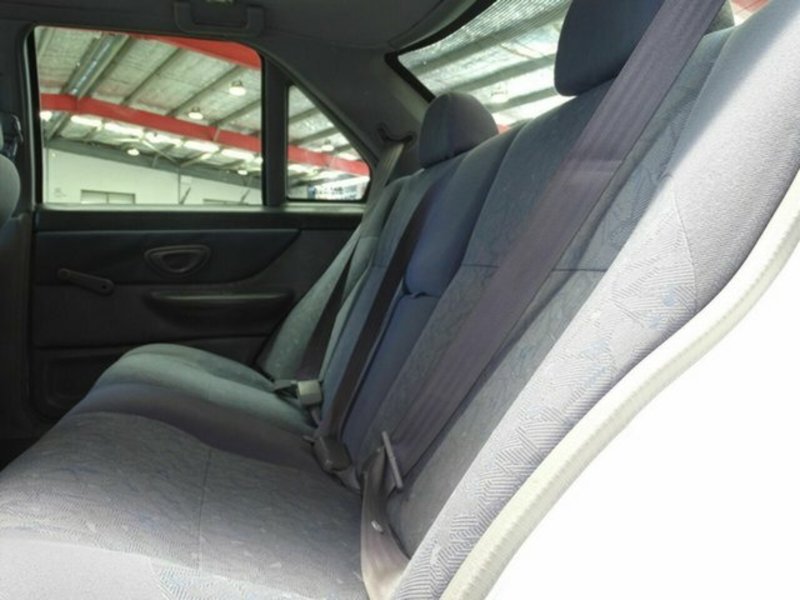 1997 FORD FUTURA