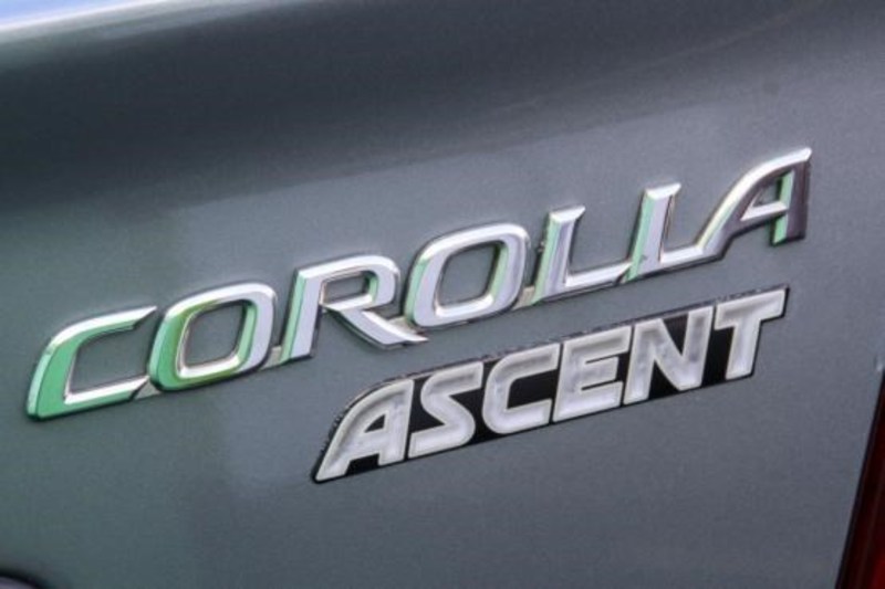 2004 TOYOTA COROLLA ASCENT ZZE122R