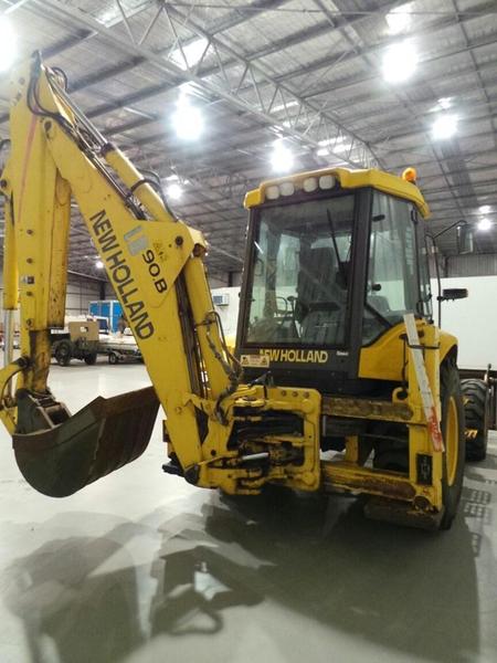 2003 NEW HOLLAND LB90