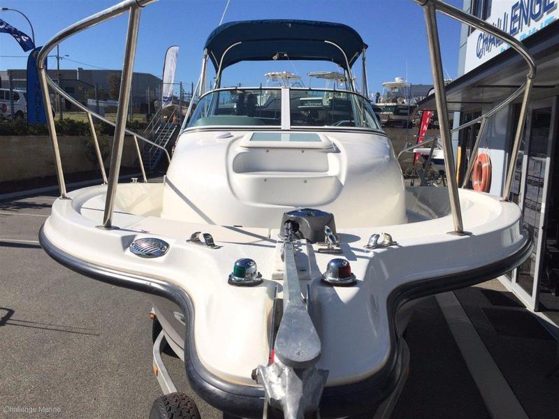 Trophy 2152 Walkaround Diesel