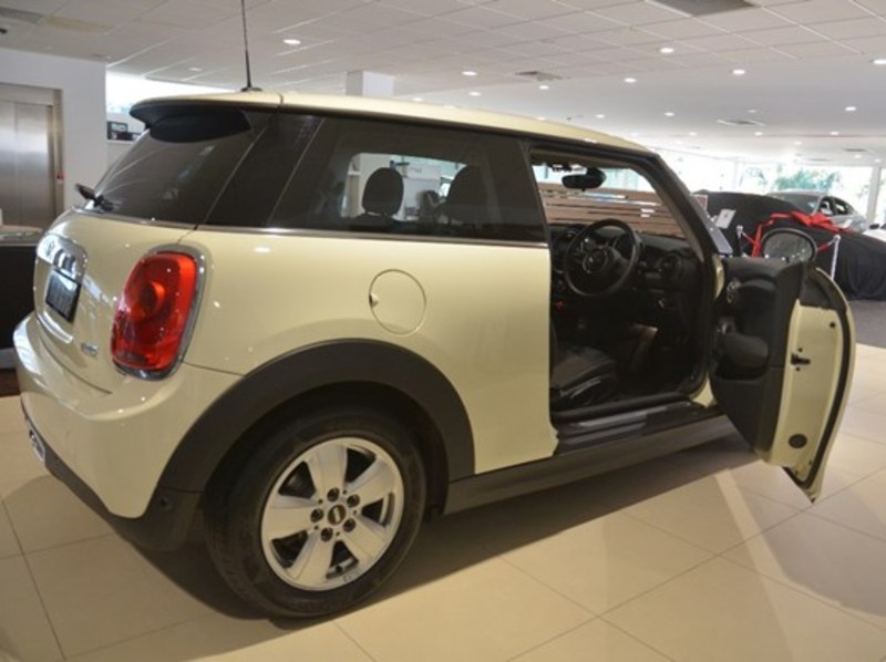 2014 MINI HATCH ONE F56