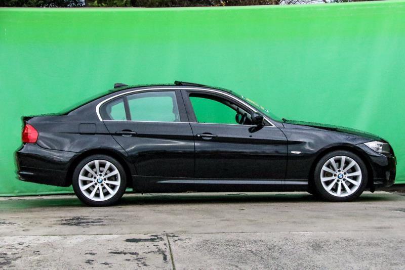 2009 BMW 325i