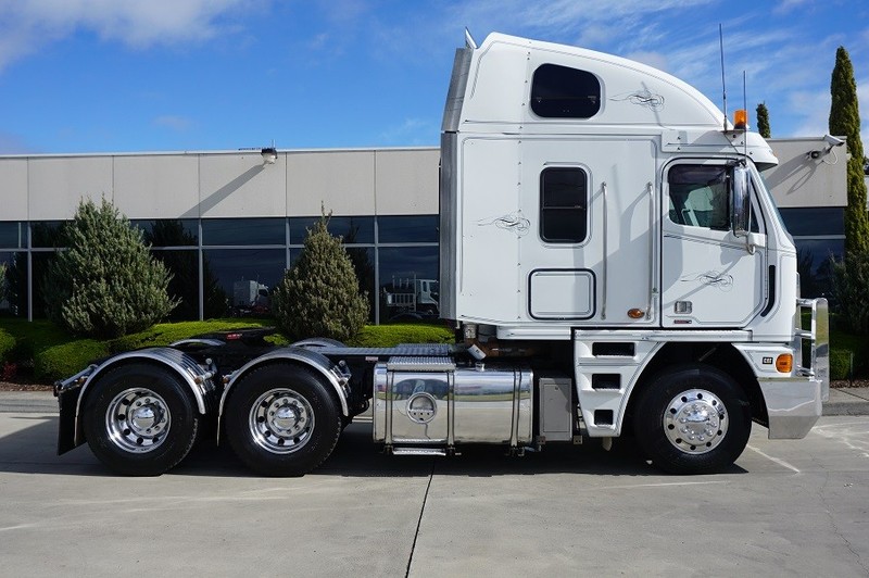 2007 FREIGHTLINER Argosy 110" Hi Cab Argosy Truck