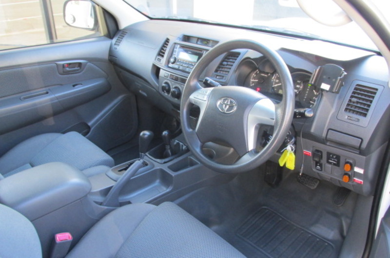 2012 TOYOTA HILUX SR (4x4) KUN26R MY12