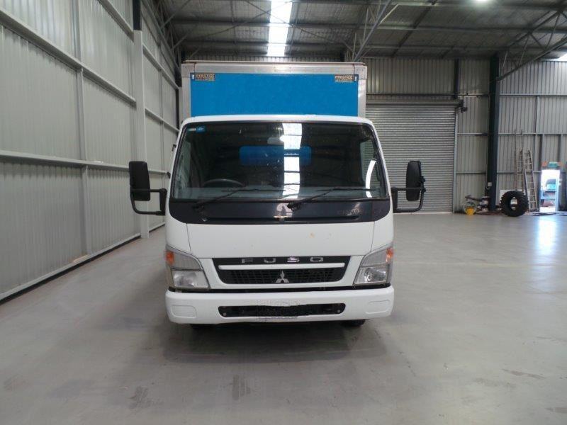 2010 FUSO CANTER PANTECH